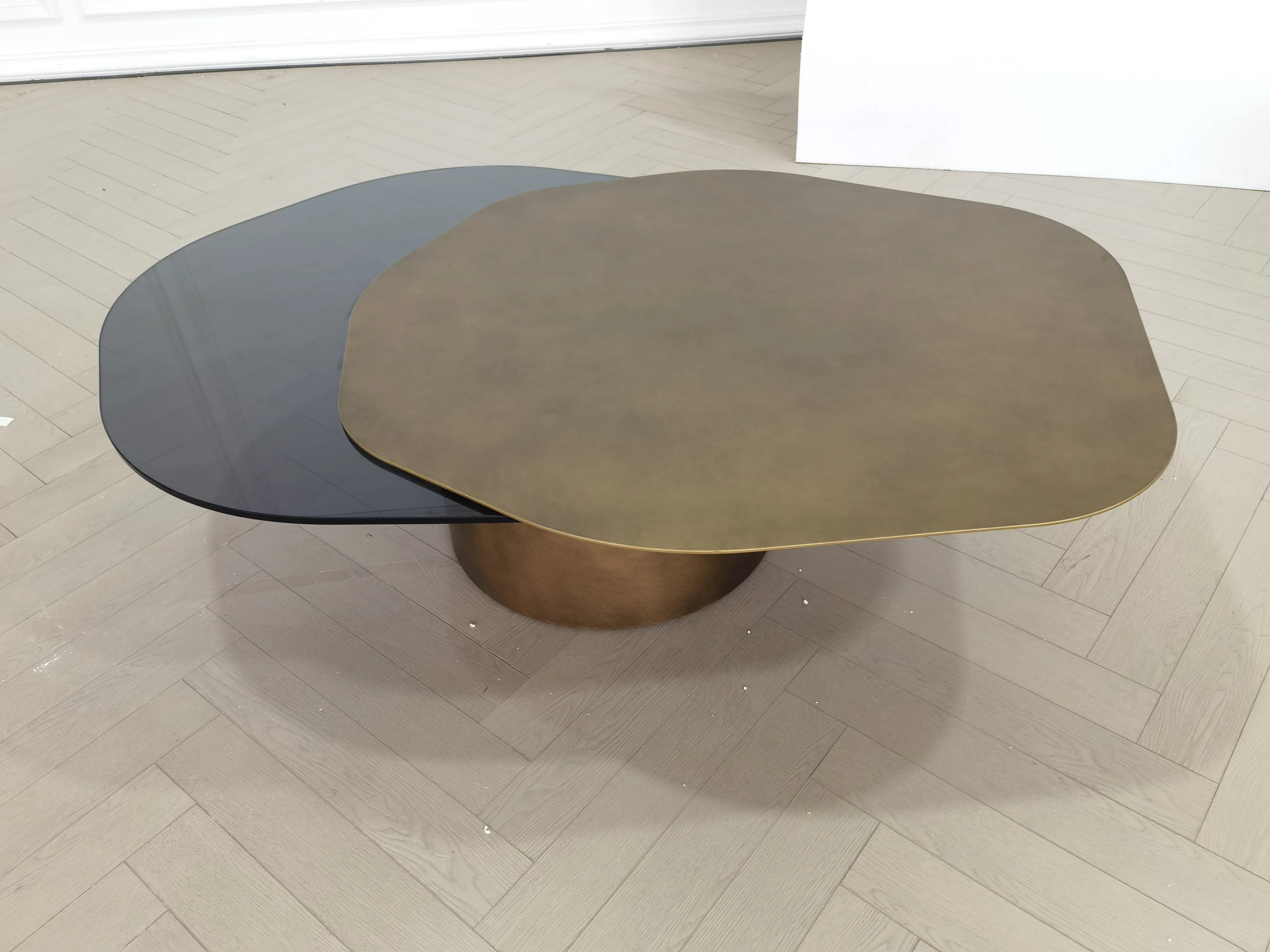 Modern Irregular Kaylee Coffee Table Set