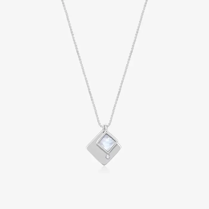 Overlapping Squares Necklace